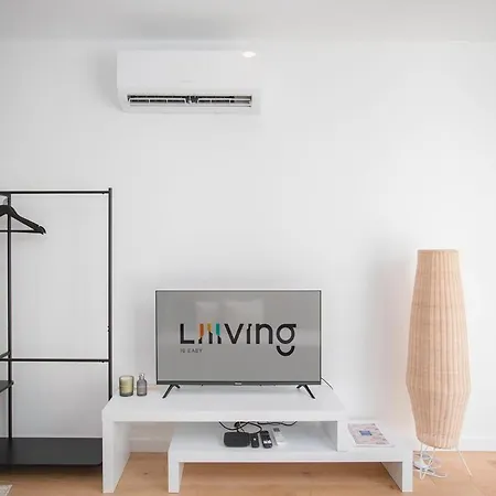 Liiiving In - Downtown Essence F Apartment Porto